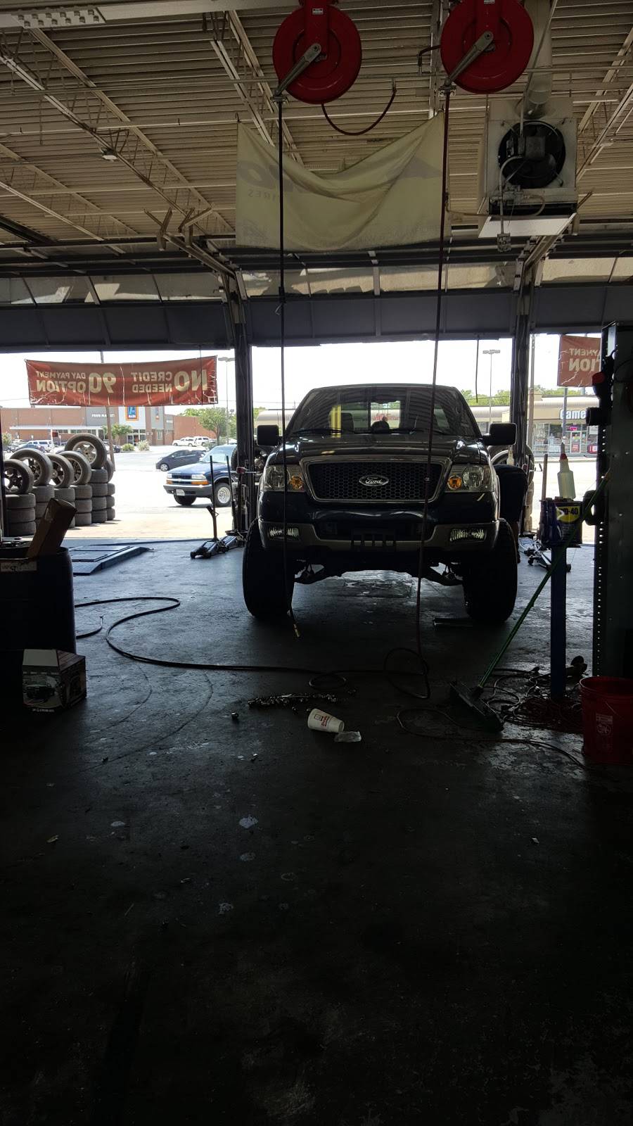 Texas Tires Denton Hwy | 3140 Denton Hwy, Haltom City, TX 76117 | Phone: (817) 386-2444