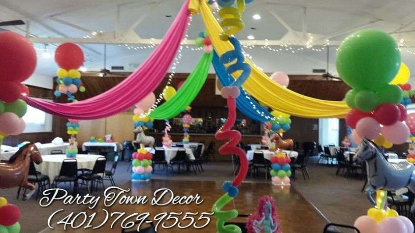 Party Town Decor | 179 Front St, Woonsocket, RI 02895 | Phone: (401) 769-9555