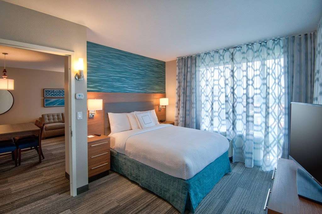 TownePlace Suites by Marriott Miami Airport | 4021 NW 11th St, Miami, FL 33126, USA | Phone: (305) 779-0900