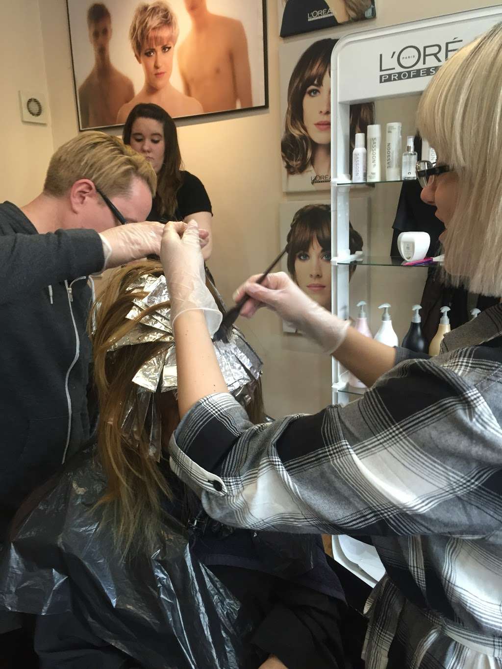 NJW Hair and Beauty | 29 Highbridge St, Waltham Abbey EN9 1BZ, UK | Phone: 01992 762262