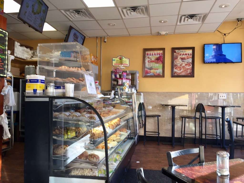 Pan American Bakery | 4113 Columbia Pike, Arlington, VA 22204, USA | Phone: (703) 271-1113