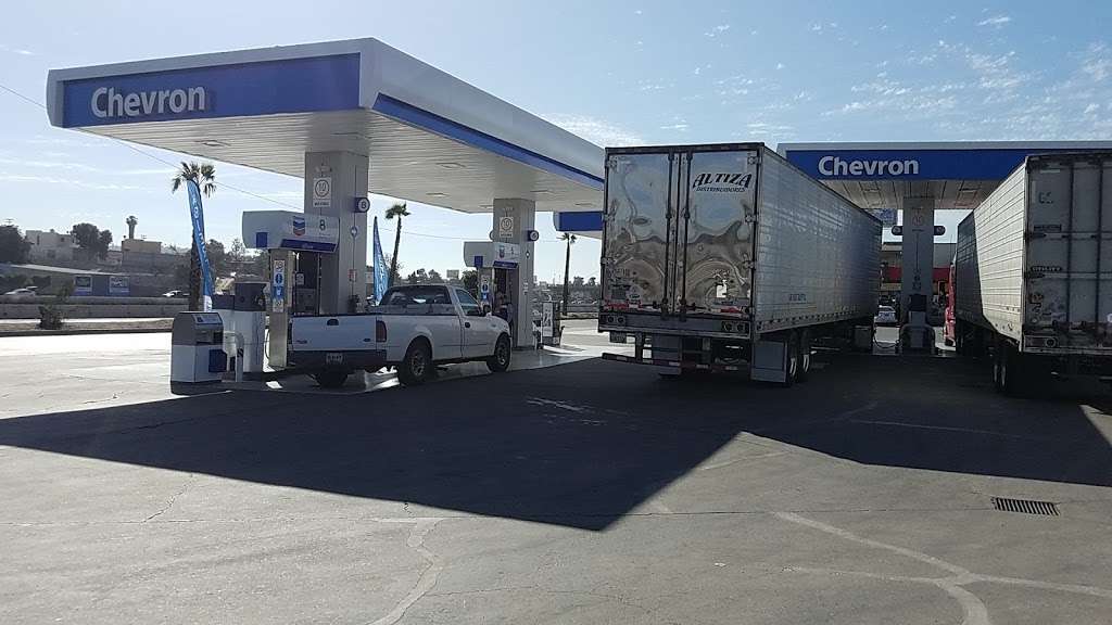 CHEVRON | Vía Rápida Ote. 6700, Río Tijuana 3a. Etapa, Rio Tijuana 3ra Etapa, 22226 Tijuana, B.C., Mexico | Phone: 664 633 3100