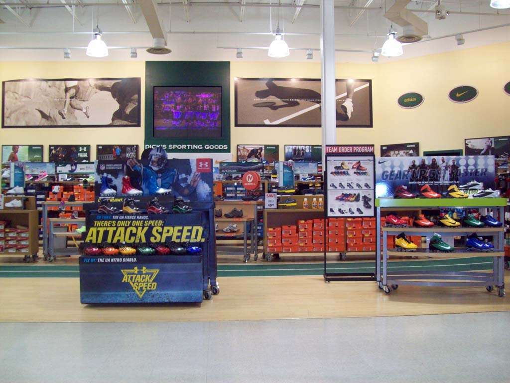 DICKS Sporting Goods | 2 Galleria Mall Dr, Taunton, MA 02780, USA | Phone: (508) 823-8132