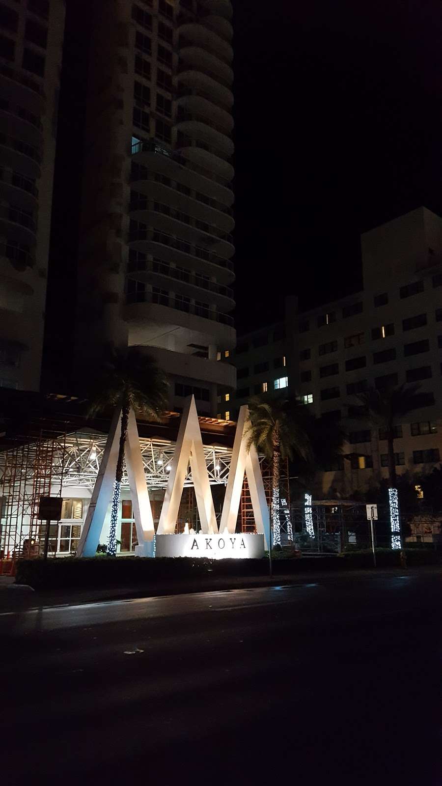 Akoya | 6365 Collins Ave, Miami Beach, FL 33141, USA