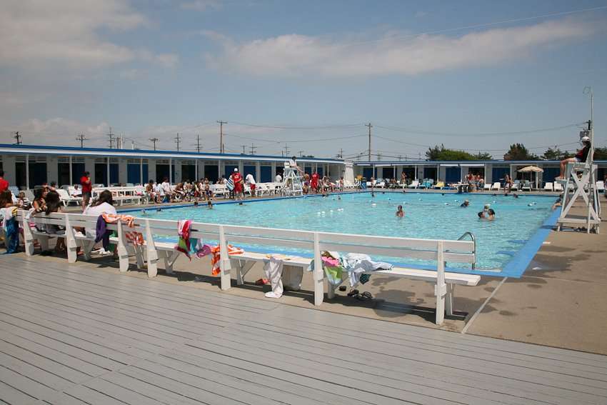 The Sands Atlantic Beach | 1395 Beech St, Atlantic Beach, NY 11509, USA | Phone: (516) 371-4000