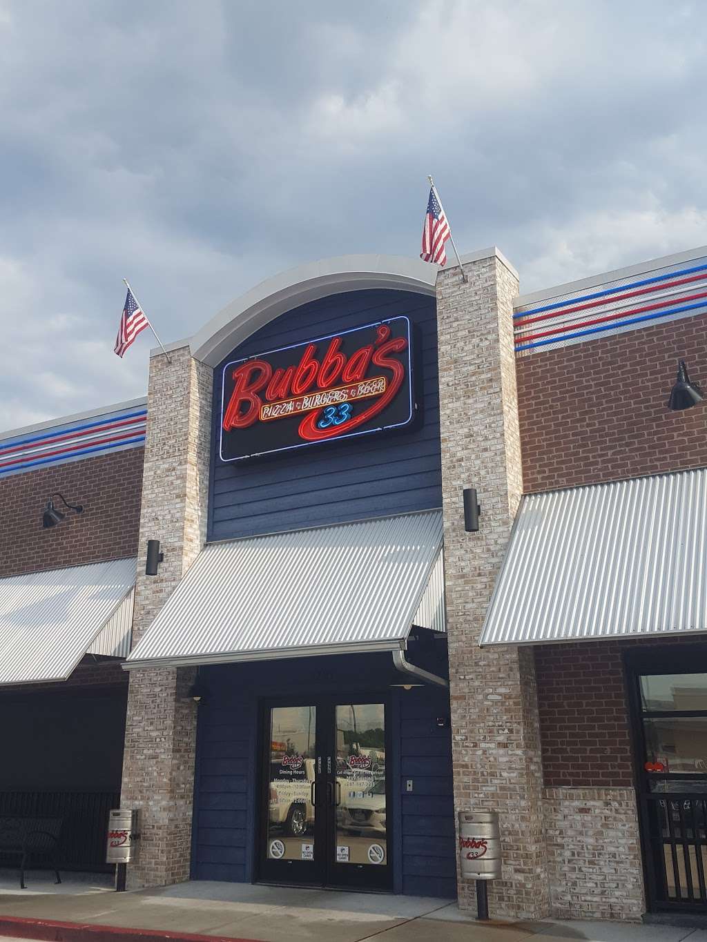 Bubbas 33 | 3221 East Sam Houston Pkwy S, Pasadena, TX 77505, USA | Phone: (281) 487-2233