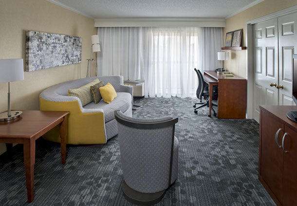 Courtyard by Marriott Philadelphia Airport | 8900 Bartram Ave, Philadelphia, PA 19153, USA | Phone: (215) 365-2200