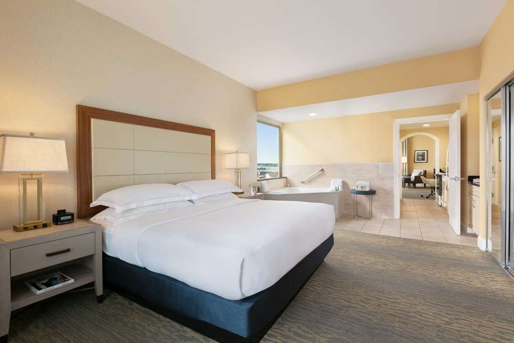 Hilton Ocean City Oceanfront Suites | 3200 North, Baltimore Ave, Ocean City, MD 21842, USA | Phone: (410) 289-6444