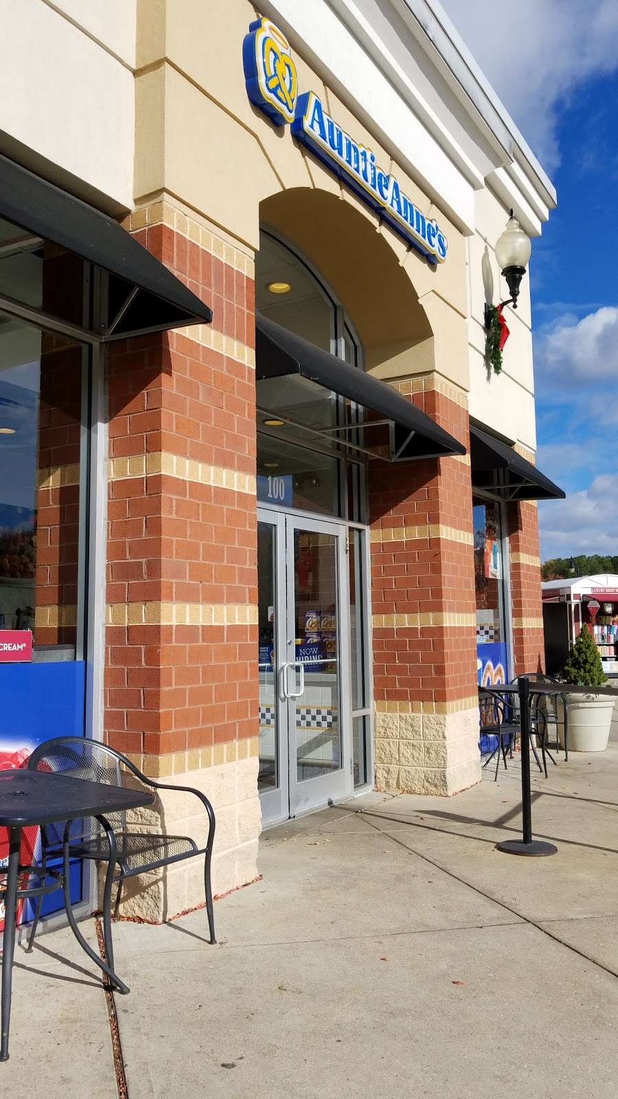 Auntie Annes | 100 Outlet Center Dr, Queenstown, MD 21658, USA | Phone: (410) 827-7717