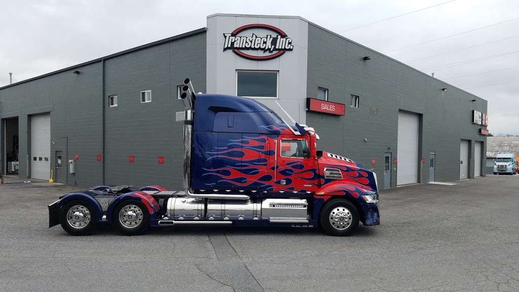 Freightliner of Lancaster | 1675 Rohrerstown Rd, Lancaster, PA 17601, USA | Phone: (717) 581-3480