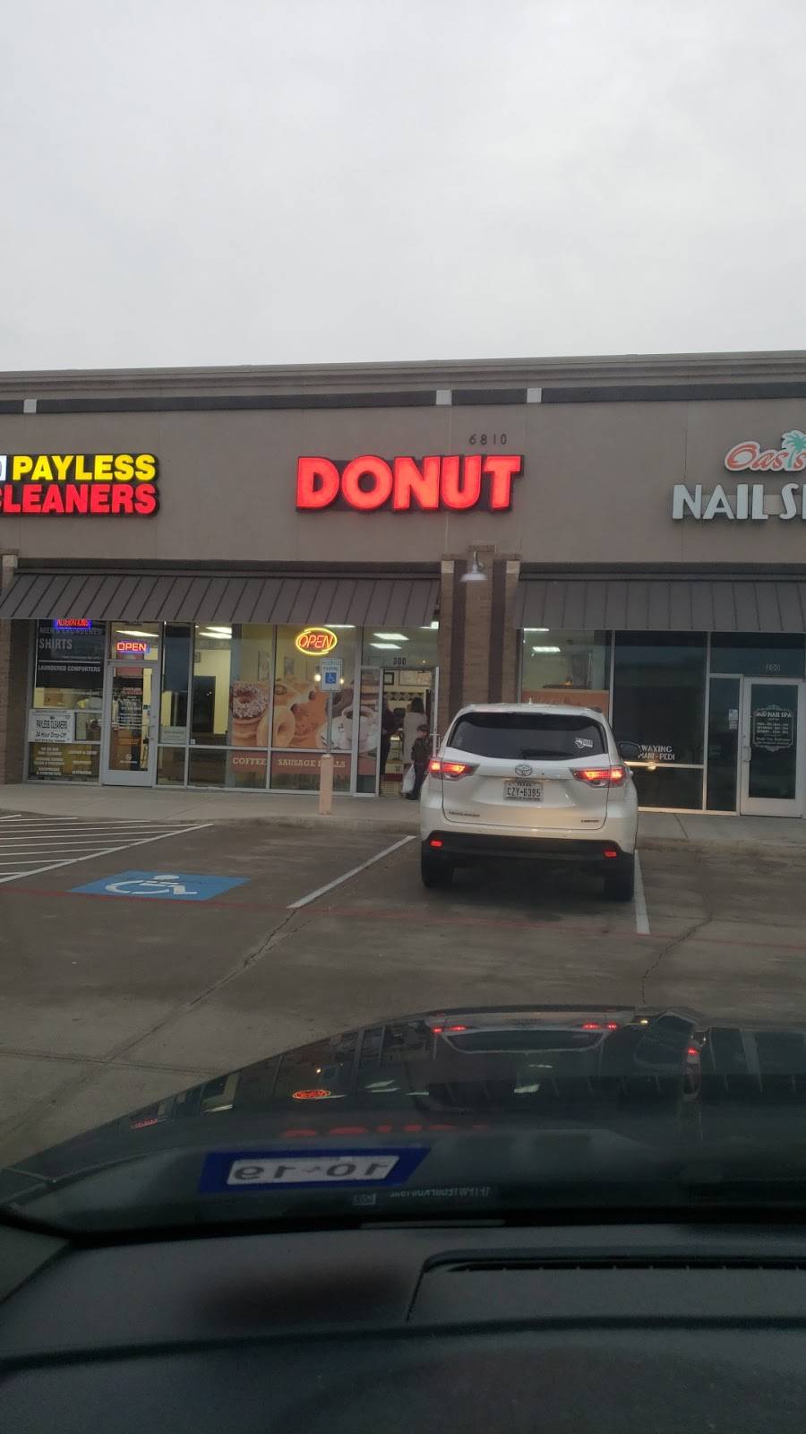 Bakers Dozen Donut | 6810 Murphy Rd #200, Sachse, TX 75048, USA | Phone: (972) 414-2100