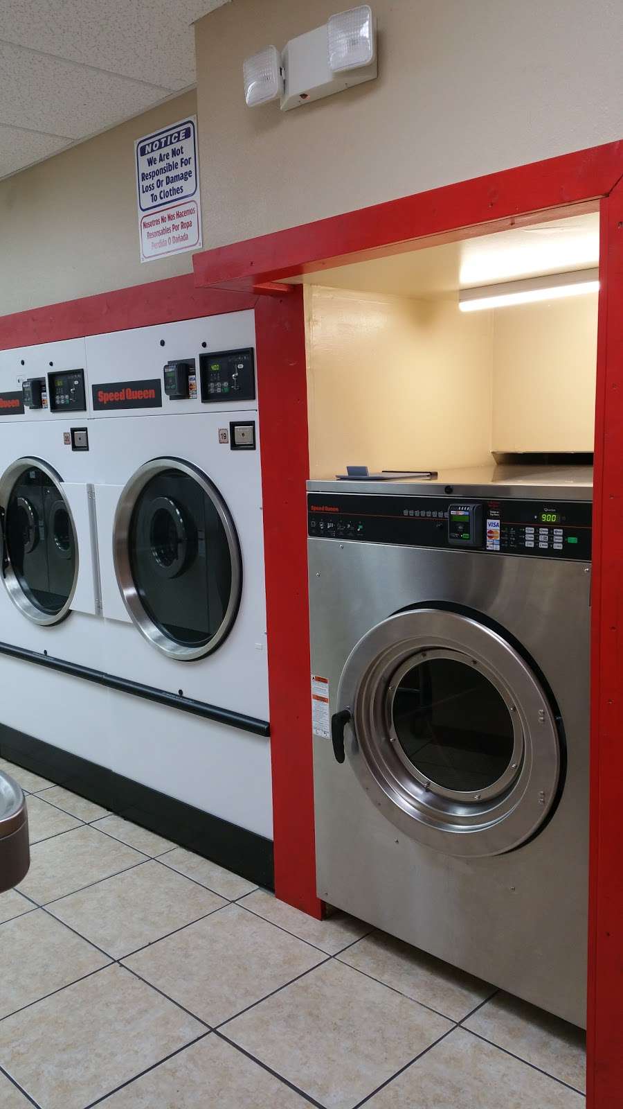 Oviedo Coin Laundry | 950 N Central Ave, Oviedo, FL 32765 | Phone: (407) 977-9800