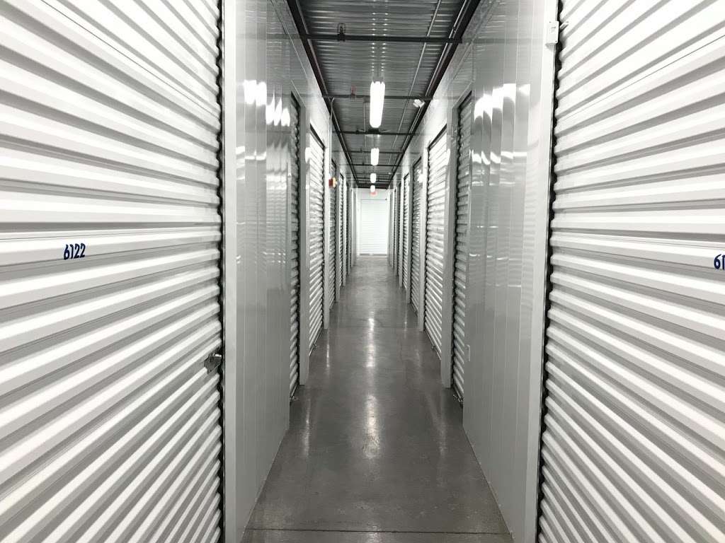 Life Storage | 2960 Bicentennial Pkwy, Henderson, NV 89044, USA | Phone: (725) 666-2674