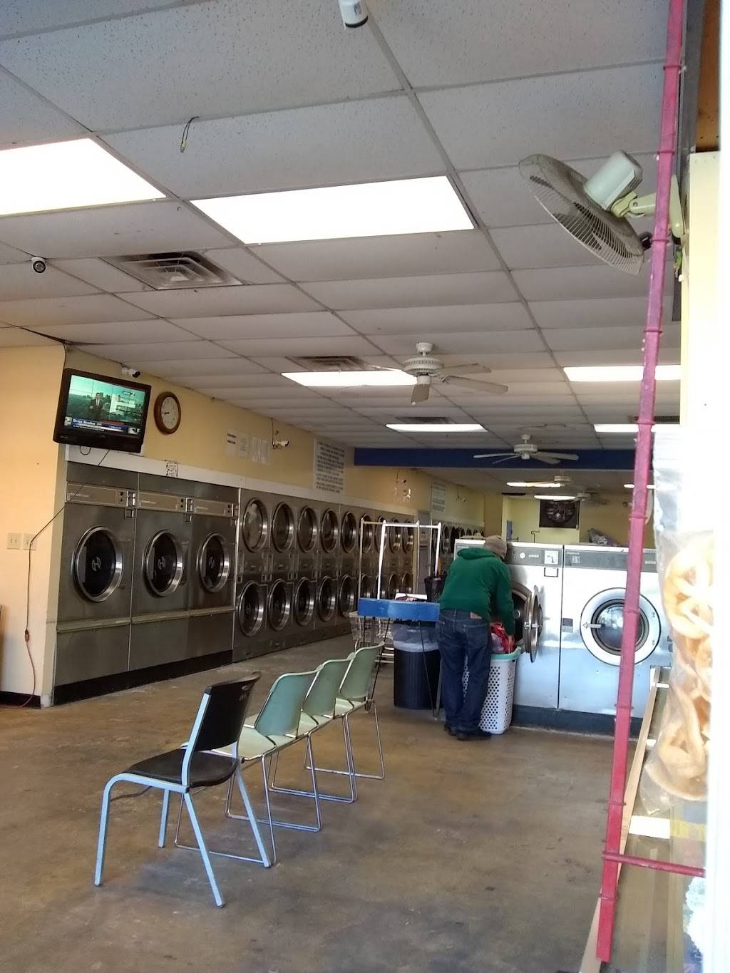 Sunshine Coin Laundry | 3045 Buford Hwy NE, Atlanta, GA 30329, USA | Phone: (404) 343-8042