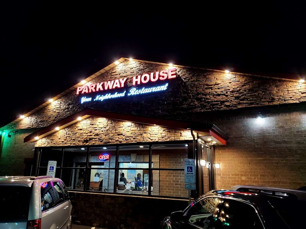 Parkway House Restaurant | 1640 10th Ave NE, Hickory, NC 28601 | Phone: (828) 855-9189