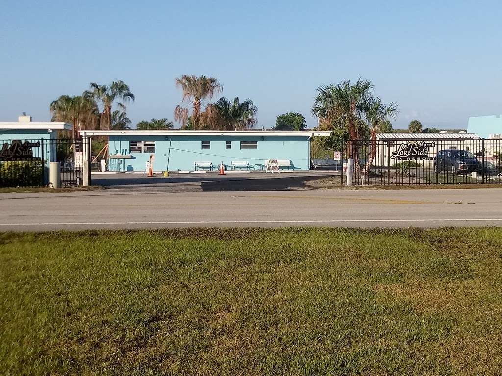 Lakeside North RV Resort | 6500 US-441, Okeechobee, FL 34974, USA | Phone: (863) 763-6200