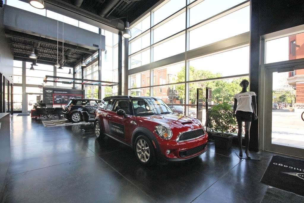 MINI of Chicago | 1111 W Diversey Pkwy, Chicago, IL 60614, USA | Phone: (773) 969-5700