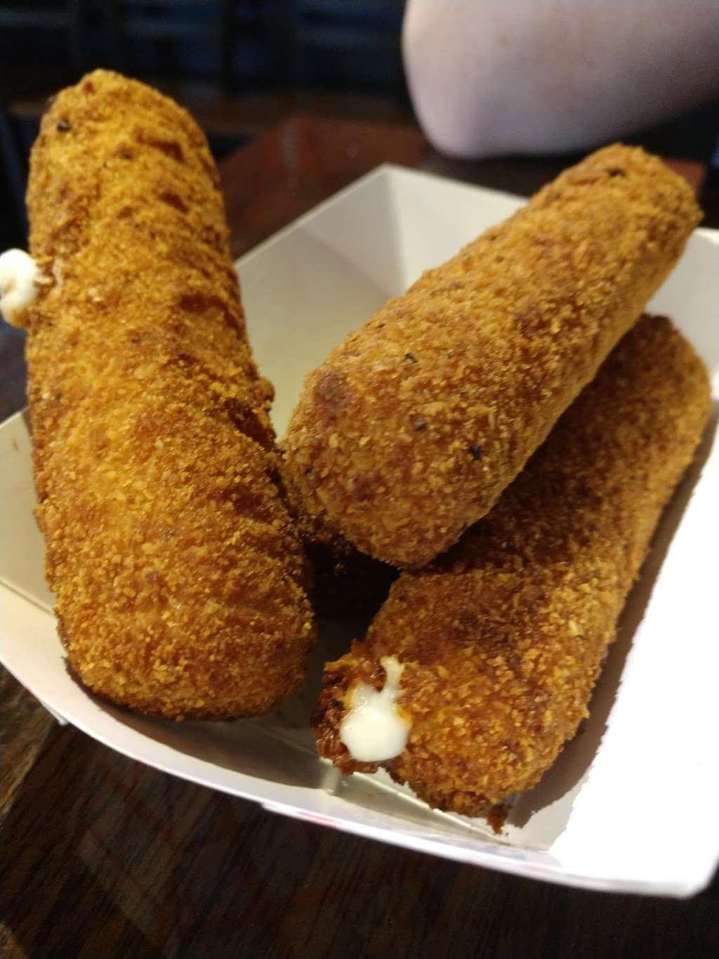 WingsXtreme U | 2620 E 10th St, Bloomington, IN 47408, USA | Phone: (812) 333-9464