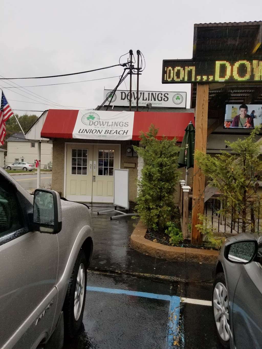 Dowlings Irish Pub and Restaurant | 910 Union Ave, Union Beach, NJ 07735, USA | Phone: (732) 264-0273