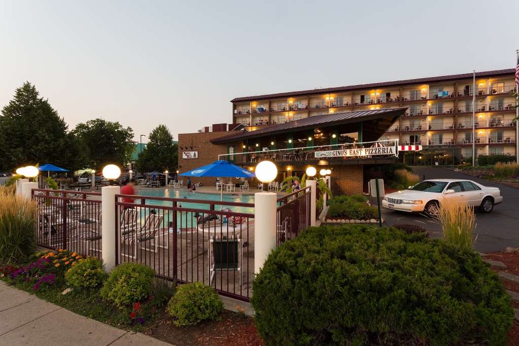 Harbor Shores on Lake Geneva | 300 Wrigley Dr, Lake Geneva, WI 53147, USA | Phone: (262) 248-9181