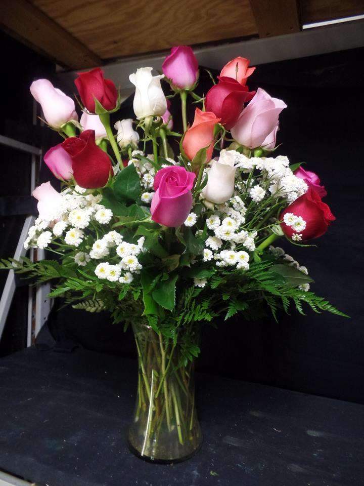 Karens of Calvert Florist & Gifts | 10680 Southern Maryland Blvd, Dunkirk, MD 20754, USA | Phone: (410) 257-1411