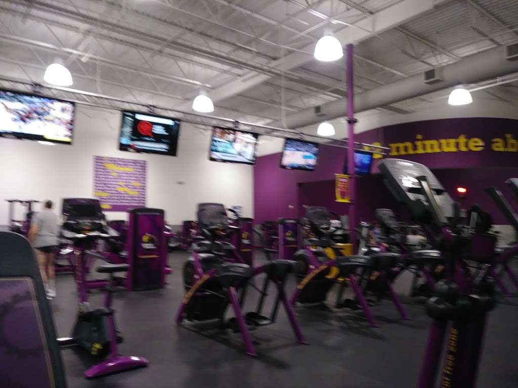 Planet Fitness | 6700 Huebner Rd, San Antonio, TX 78238, USA | Phone: (210) 888-5545