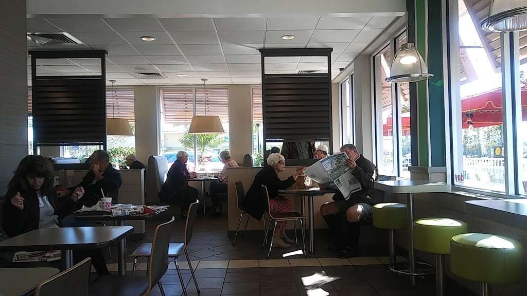 McDonalds | 320 Colony Blvd, The Villages, FL 32162, USA | Phone: (352) 753-9225