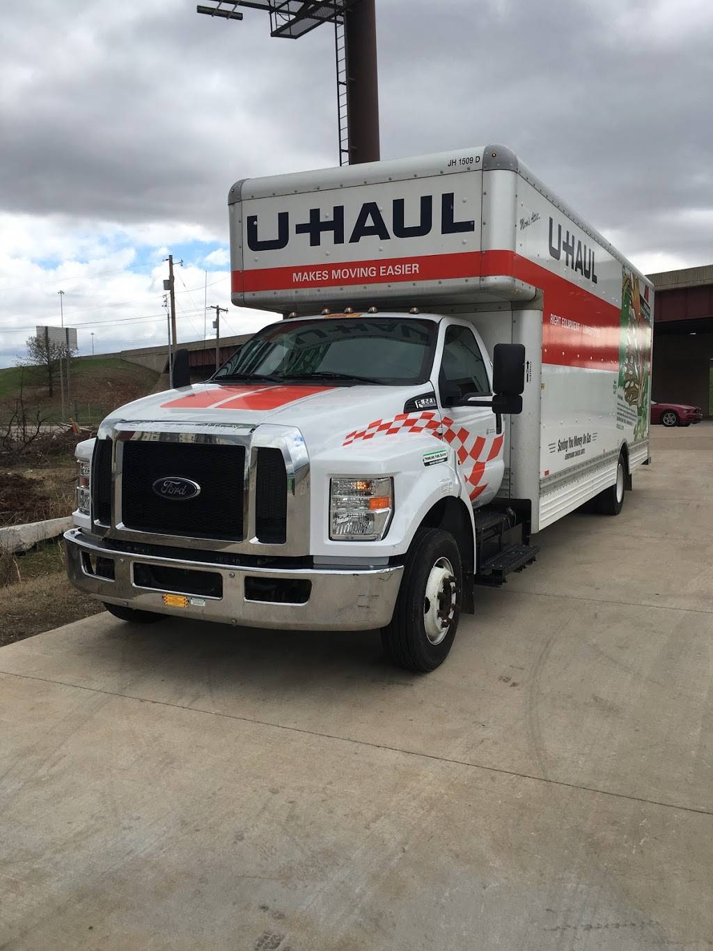 U-Haul Moving & Storage of Crossroads | 6027 S High Ave, Oklahoma City, OK 73149, USA | Phone: (405) 631-0491