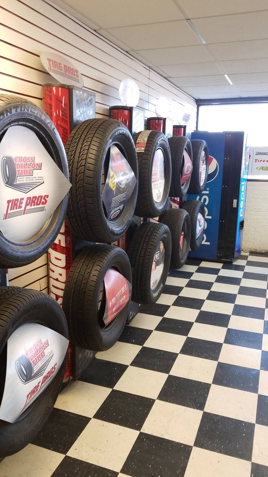 Pomps Tire Service | 4101 W O St, Lincoln, NE 68528, USA | Phone: (402) 438-3000