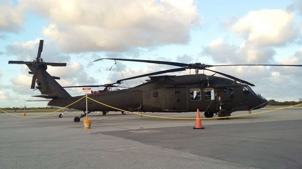 Palm Beach Helicopters | 2615 Lantana Rd, Lantana, FL 33462 | Phone: (561) 304-1491