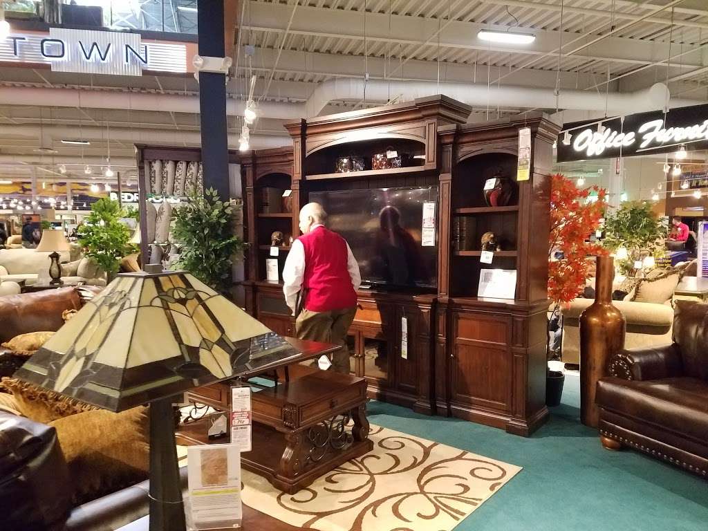 American Furniture Warehouse | 8820 American Way, Englewood, CO 80112, USA | Phone: (303) 799-9044