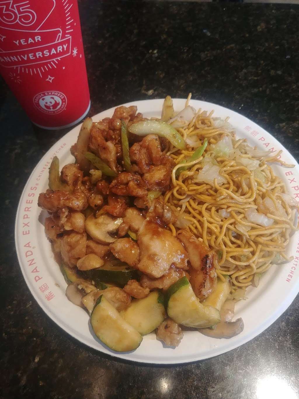 Panda Express | 1913 Taylor St, Houston, TX 77007 | Phone: (713) 862-6999