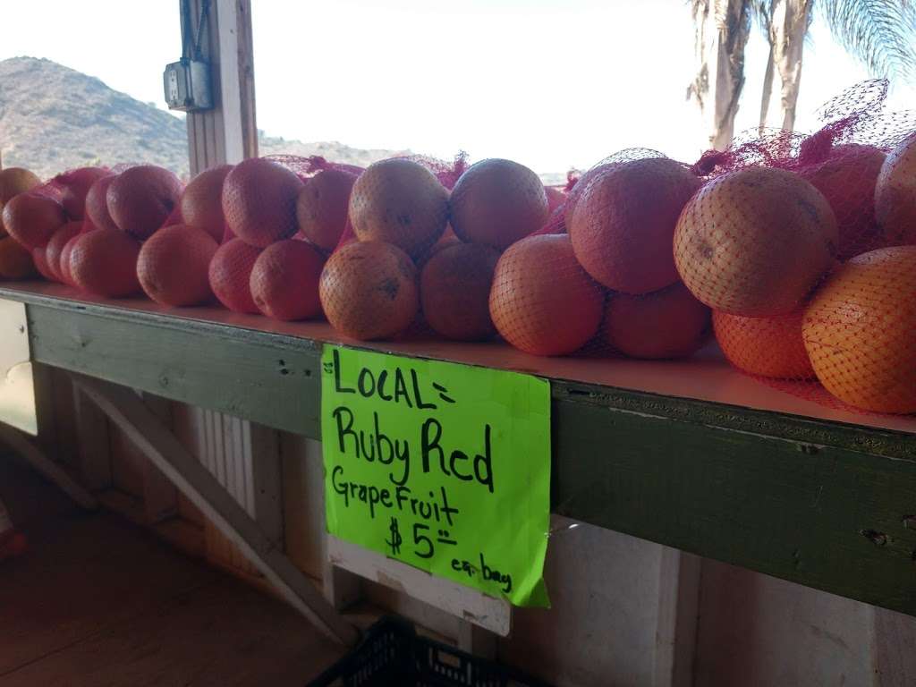 Produce Stand | 4848-4942 CA-76, Fallbrook, CA 92028, USA | Phone: (760) 468-2044