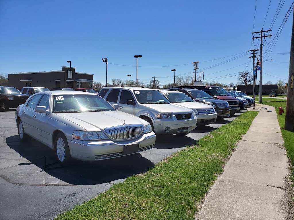 Watseka Buy and Drive | 100 N Jefferson St, Watseka, IL 60970, USA | Phone: (815) 785-1016