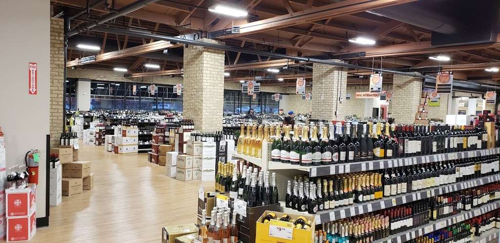 Binnys Beverage Depot | 1111 Chicago Ave, Evanston, IL 60202 | Phone: (847) 448-4800