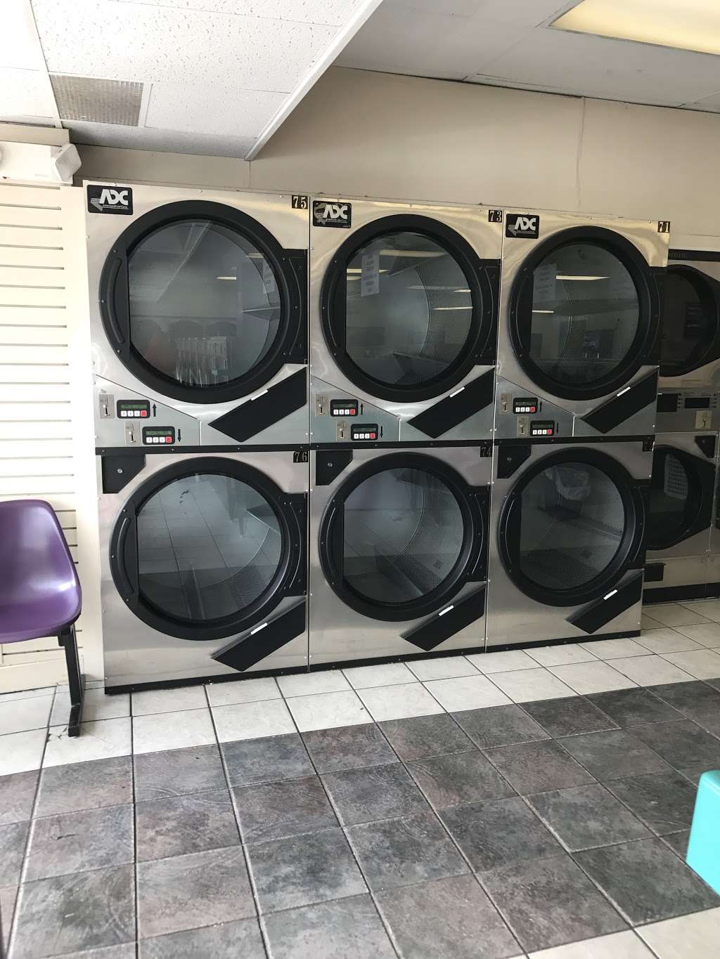 Mr Kleen Laundromat | 272 Christiana Rd, New Castle, DE 19720 | Phone: (302) 324-8797