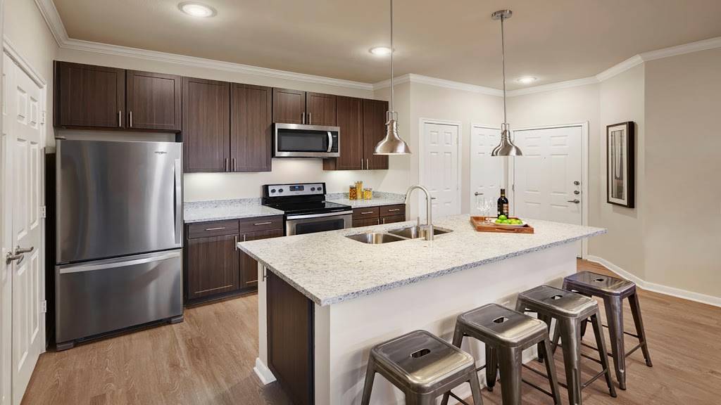 Camden Cedar Hills Apartments | 4100 W Slaughter Ln, Austin, TX 78749, USA | Phone: (512) 282-5656