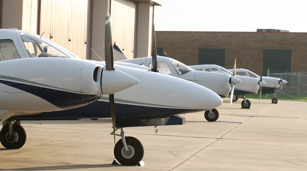 Kingsky Flight Academy | 3131 Flightline Dr #304, Lakeland, FL 33811, USA | Phone: (863) 248-2543