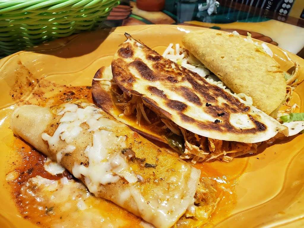 Viva Mas Mexican Restaurant & Cantina | 2550 E 3rd St, Bloomington, IN 47401, USA | Phone: (812) 287-8783