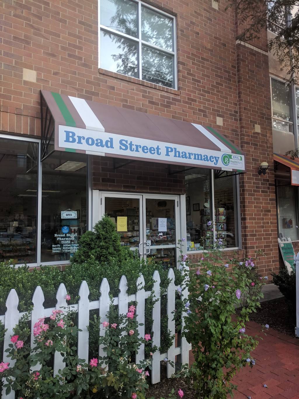 Broad Street Pharmacy compounding | 450 W Broad St, Falls Church, VA 22046, USA | Phone: (703) 533-9013