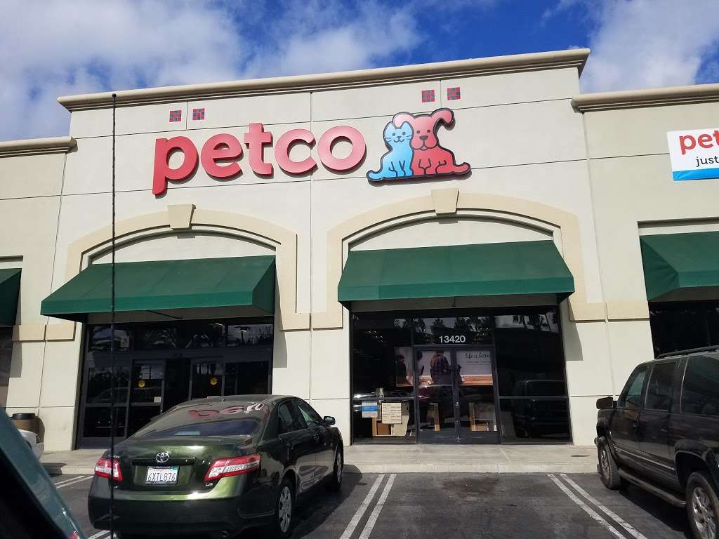 Petco | 13420 Whittier Blvd, Whittier, CA 90605, USA | Phone: (562) 907-2300