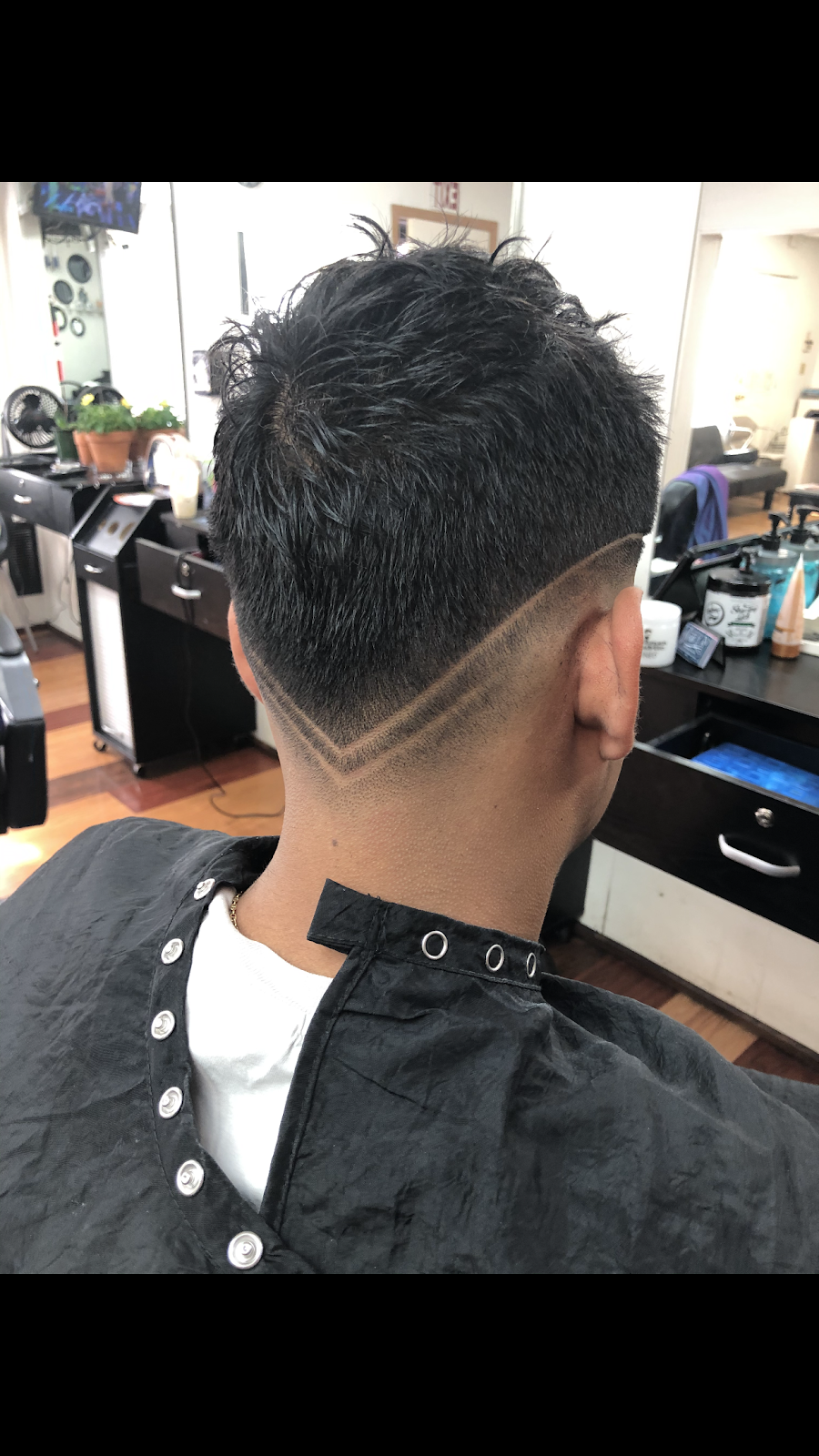 Estetica Unisex L&A | 4740 E 10th St, Indianapolis, IN 46201, USA | Phone: (317) 657-8317