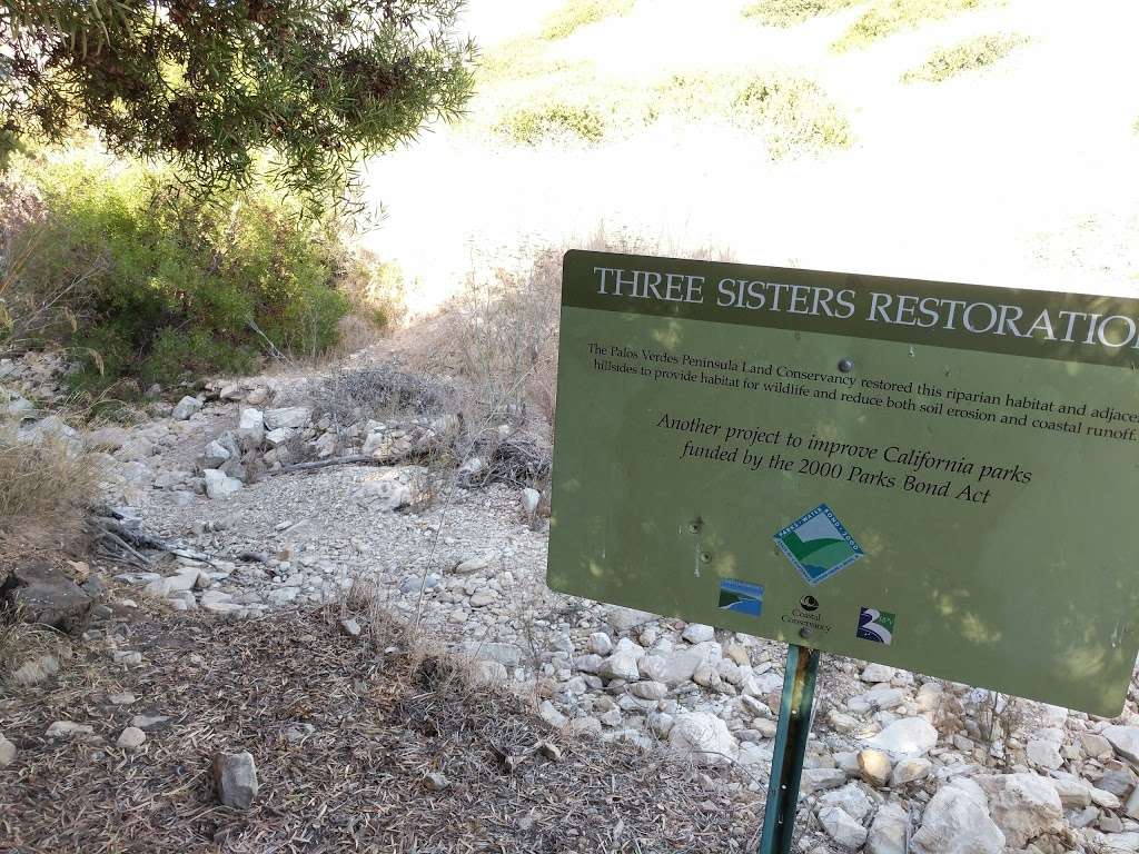 Three Sisters Reserve | Ocean Terrace Dr, Rancho Palos Verdes, CA 90275 | Phone: (310) 541-7613