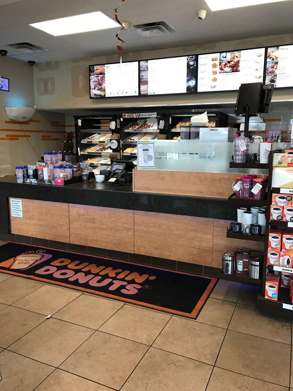 Dunkin Donuts | 111 Berlin - Cross Keys Rd, Berlin, NJ 08009, USA | Phone: (856) 767-1200