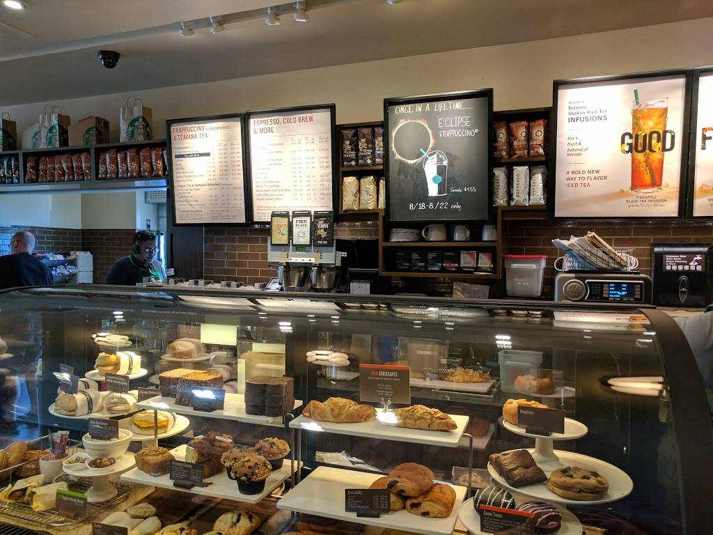 Starbucks | 305 Indian Lake Blvd #100, Hendersonville, TN 37075, USA | Phone: (615) 822-3436