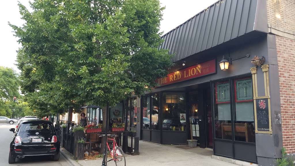The Red Lion Lincoln Square | 4749 N Rockwell St, Chicago, IL 60625, USA | Phone: (773) 654-1341