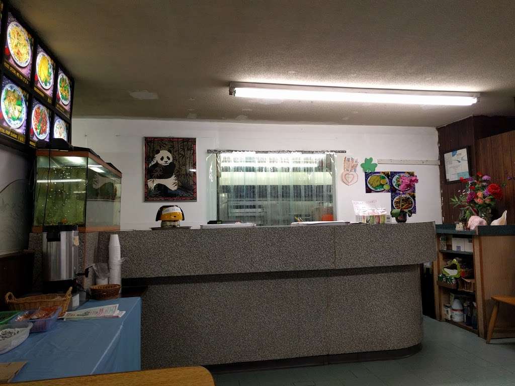 TingJiang Chinese Food & Sushi 107 Main St N, Woodbury, CT 06798