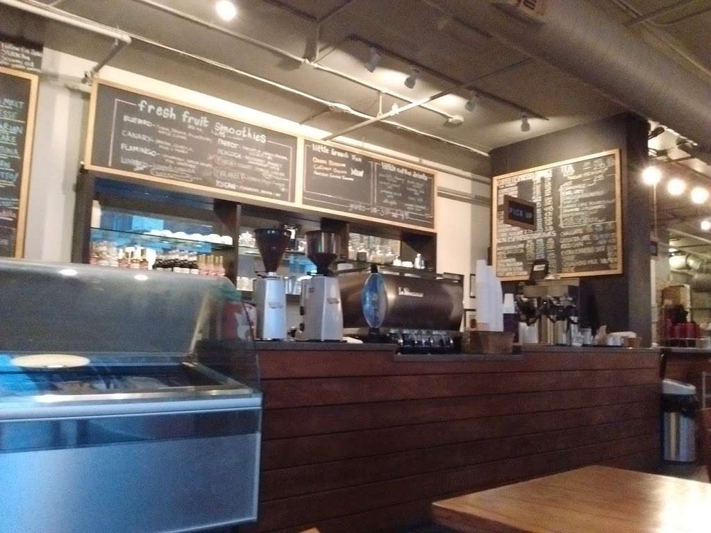 Little Branch Cafe | 1251 S Prairie Ave, Chicago, IL 60605, USA | Phone: (312) 360-0101