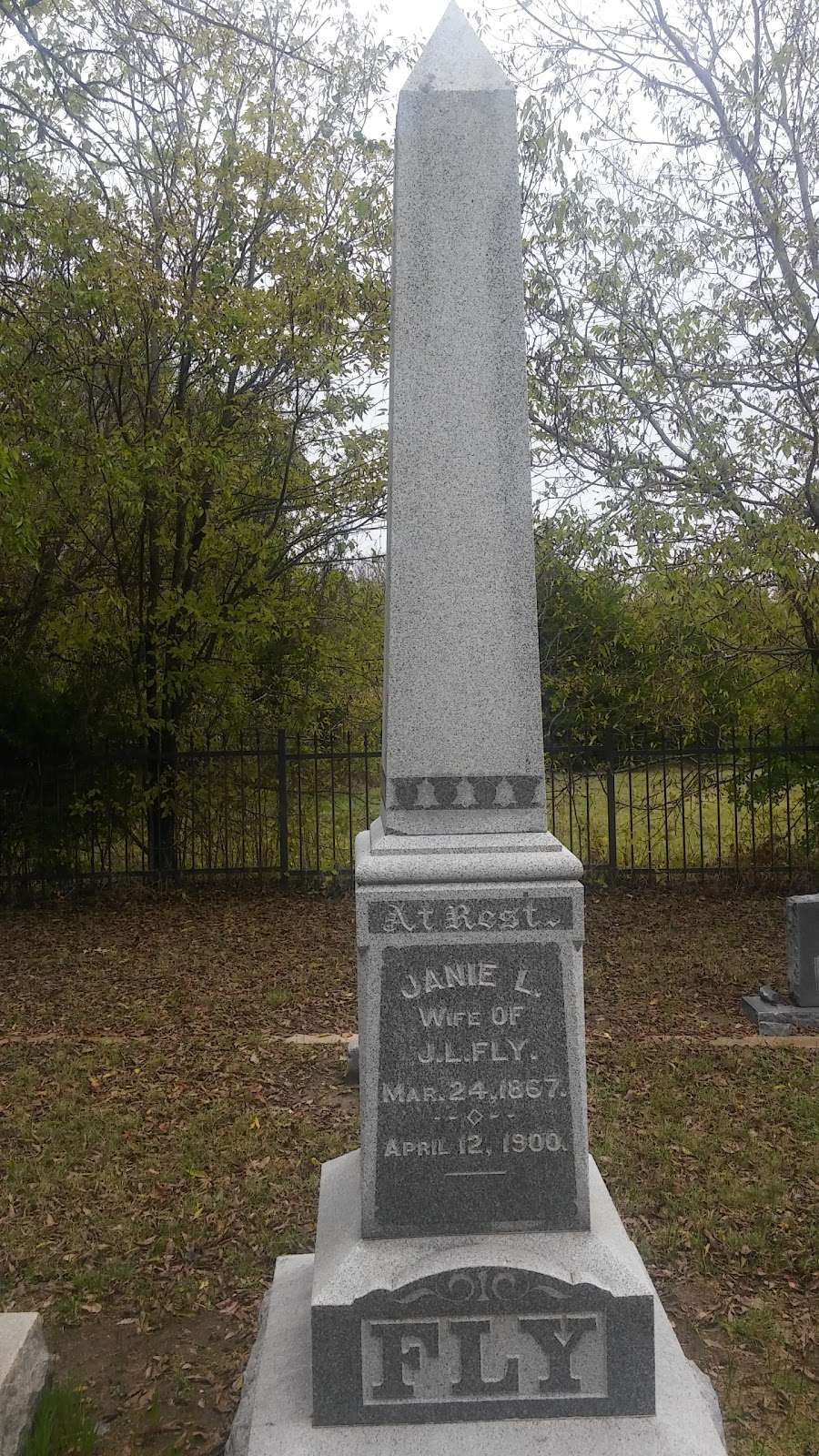 Lee Cemetery | 1706 Seagoville Rd, Seagoville, TX 75159, USA | Phone: (214) 957-6225