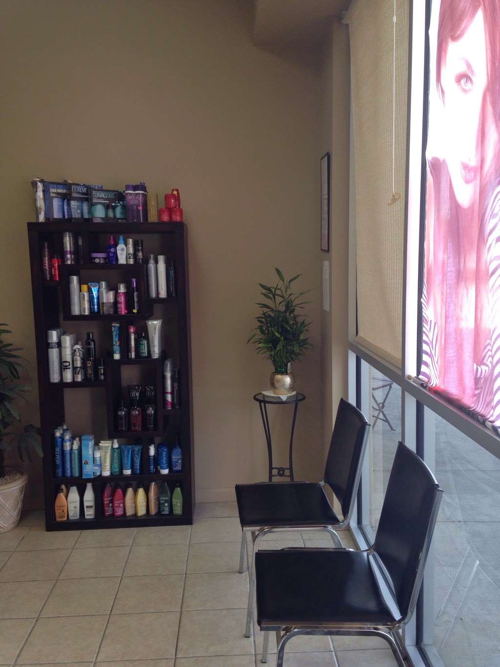 Cuttin Up Salon | 6990 Cypress Gardens Blvd, Winter Haven, FL 33884, USA | Phone: (863) 324-4143